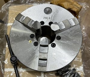 Патрон токарний 3-х кулачковий Ф 250 мм. 7100-0035 на конус М6, тип 2 (К)